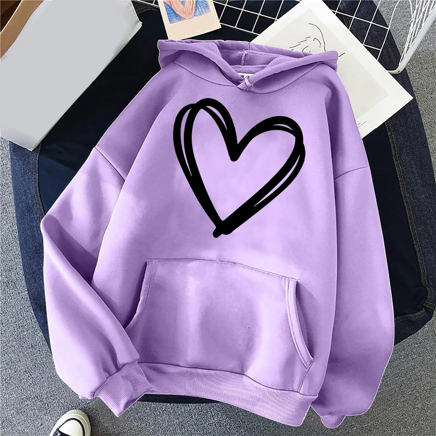 Cute Hooded Sweatshirt For Women 2024 Casual Long Sleeve Heart Graphic Hoodies Loose Comfy Fall Fashion Pullovers