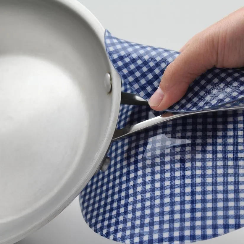 Decorative Silicone Trivet | Gingham