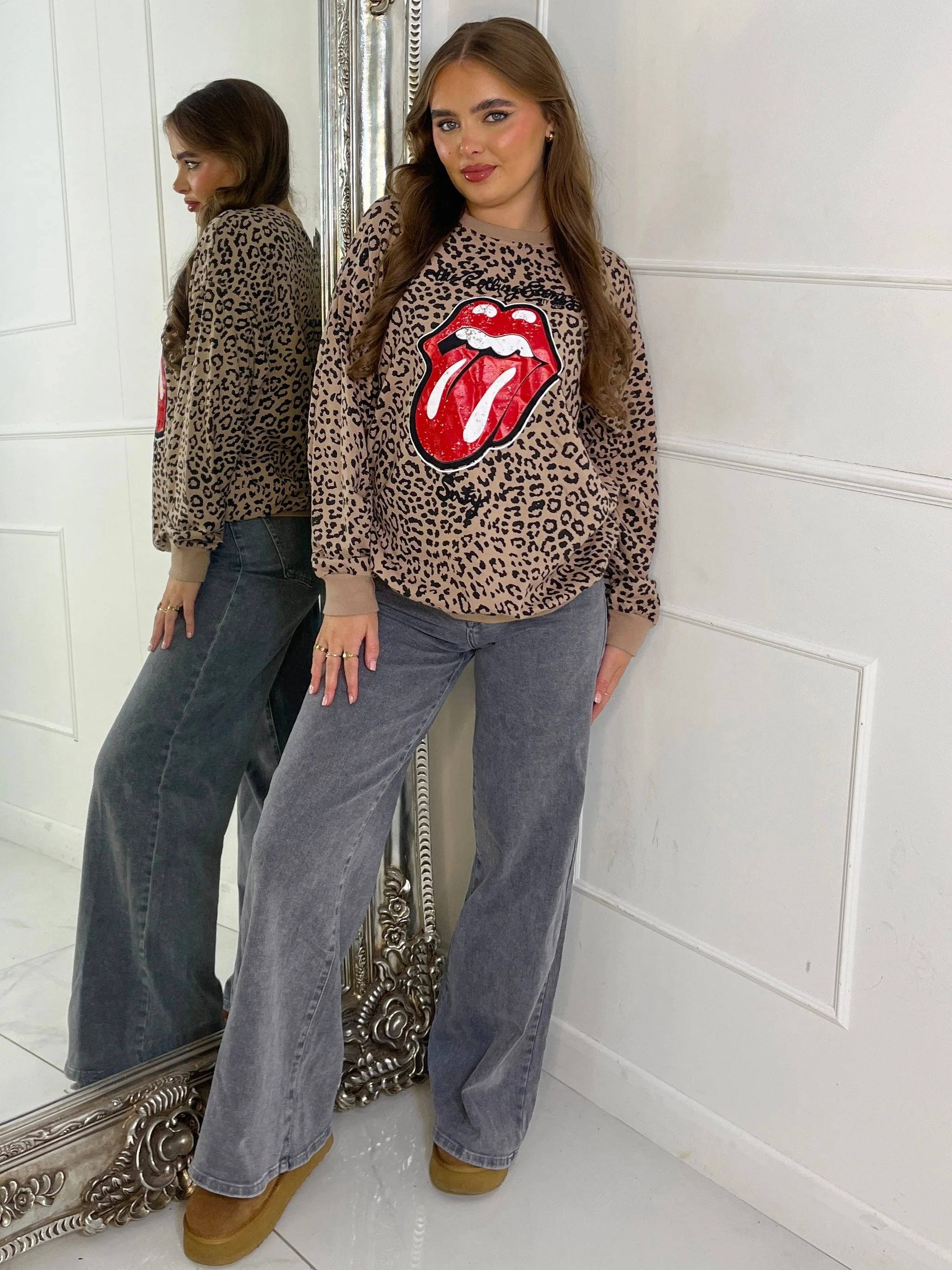 Leopard Print Lips Print Jumper - Beige
