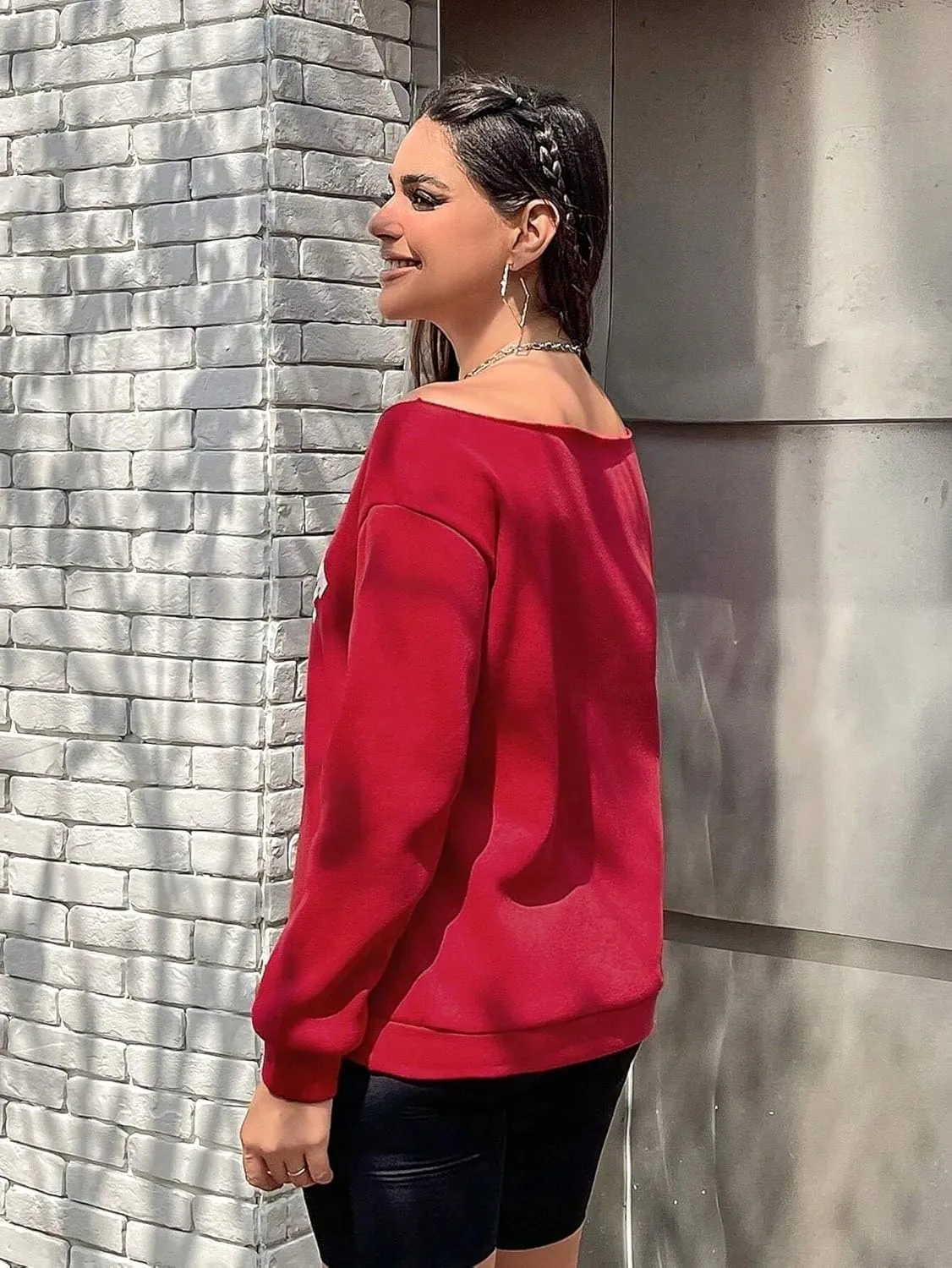 QUCH Womens Oversized Sweatshirt Off Shoulder Sweatshirt Casual Long Sleeve Pullover Sweatshirt Fall Sweaters Shirts Top