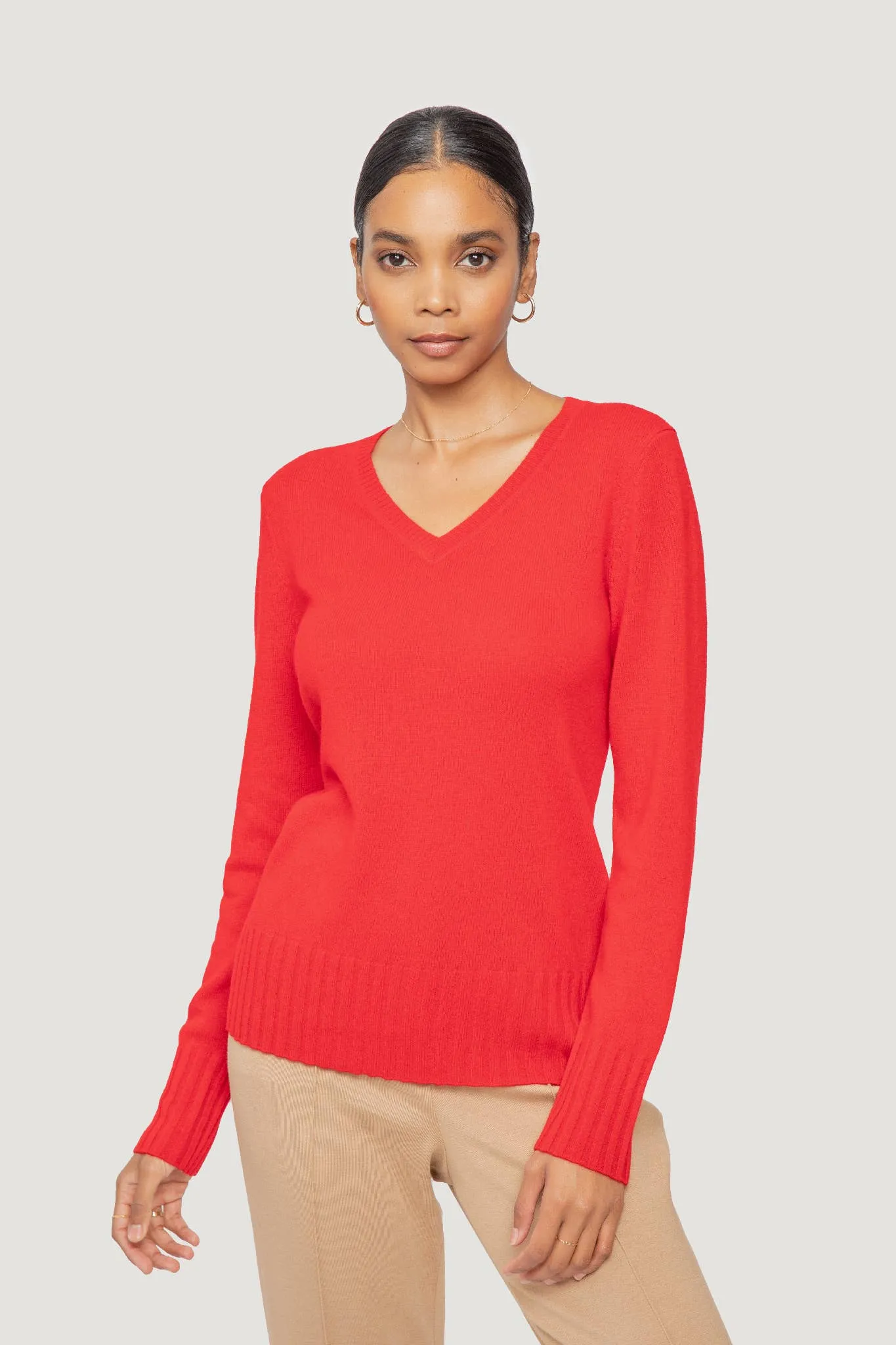 QUINN - KIM CASHMERE V NECK: S / Scarlett Red