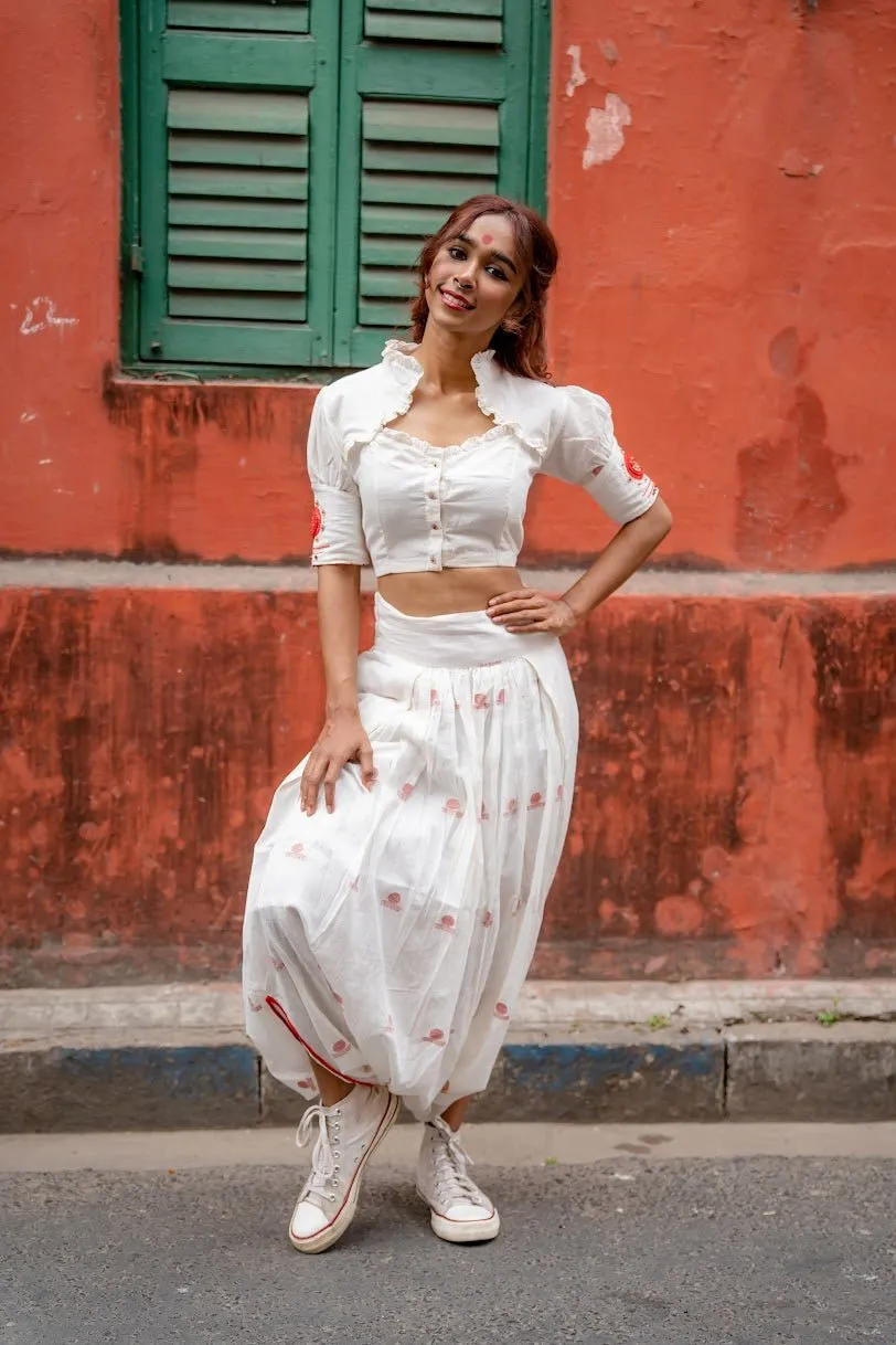 SHVET- JAMDANI DHOTI