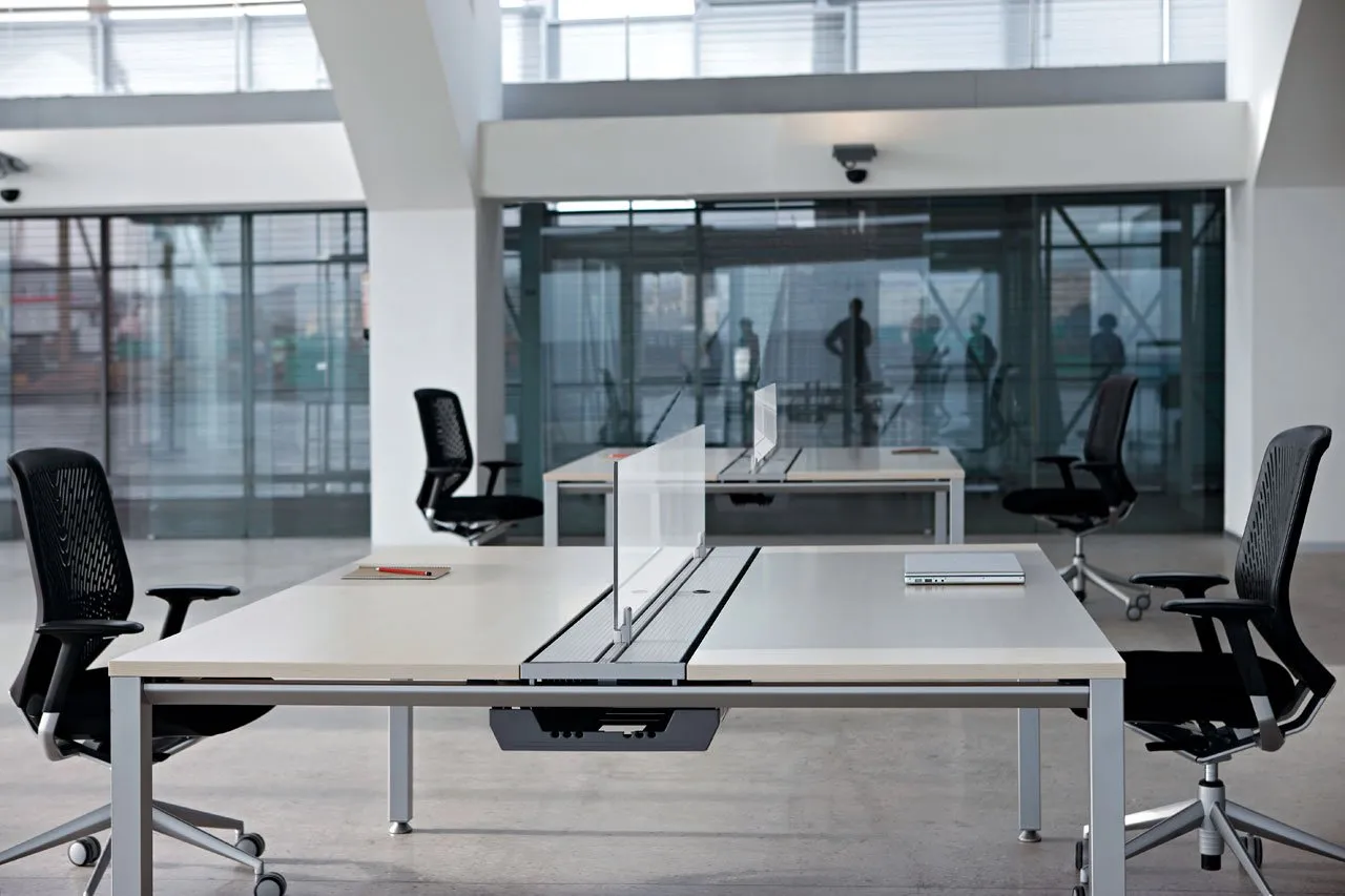 Vital 4 Person Bench Desk